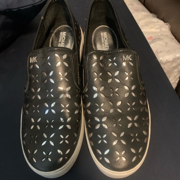 Shoes - Michael kors slips ons